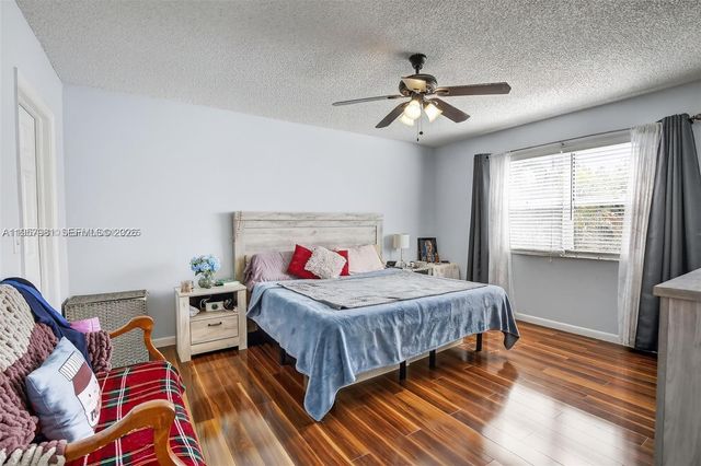 9710 SW 9th Ct, Pembroke Pines, FL 33025