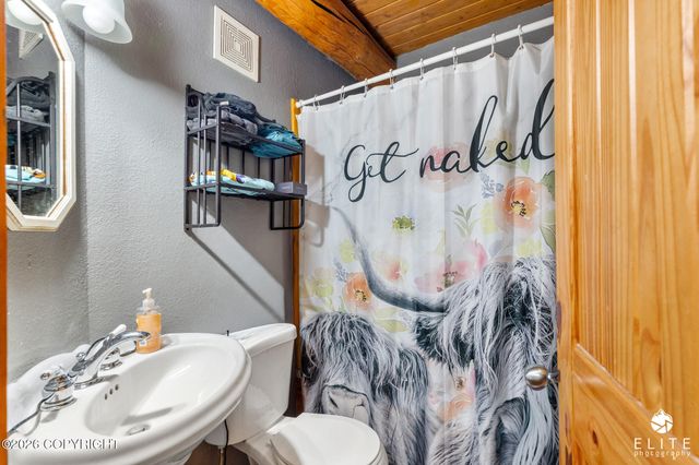 4000 S Country Drive, Wasilla, AK 99623