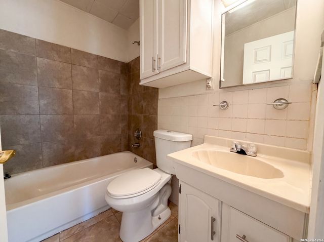7627 Glen Fls, San Antonio, TX 78239