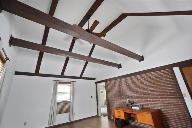 241 E 11th Place, Hobart, IN 46342