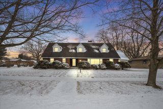 241 E 11th Place, Hobart, IN 46342
