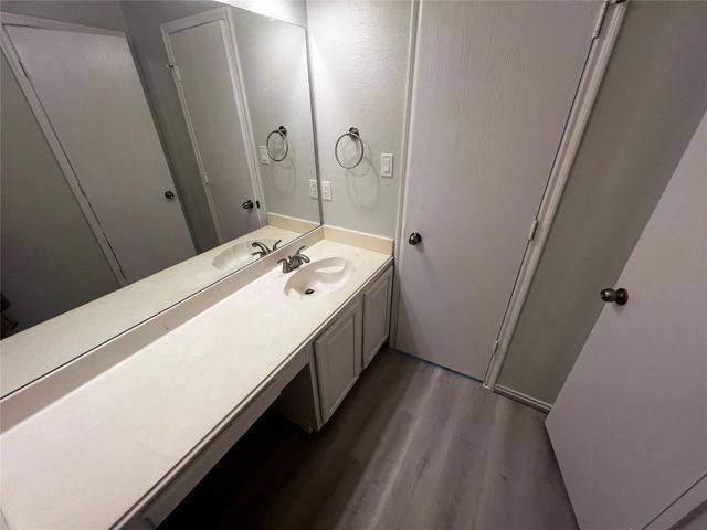 7582 Kings Trail, Fort Worth, TX 76133