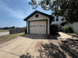 7582 Kings Trail, Fort Worth, TX 76133