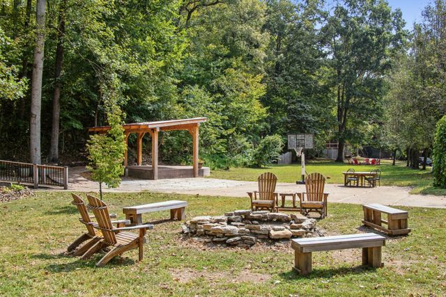 299 Natural Bridge Park Rd, Waynesboro, TN 38485