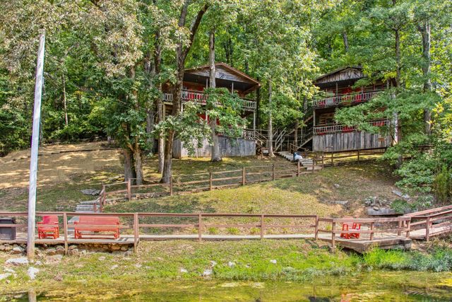 299 Natural Bridge Park Rd, Waynesboro, TN 38485