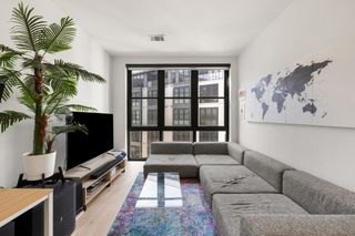 800 Embassy DR 413, Austin, TX 78702