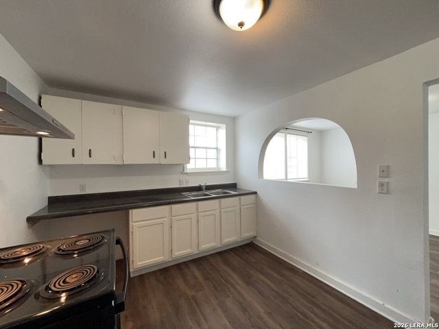 1142 W VILLARET BLVD, San Antonio, TX 78224