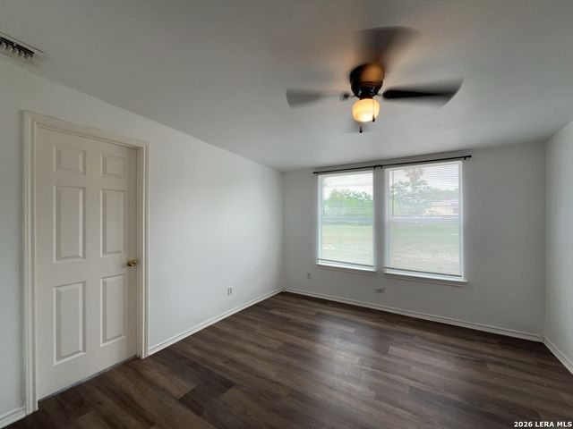 1142 W VILLARET BLVD, San Antonio, TX 78224