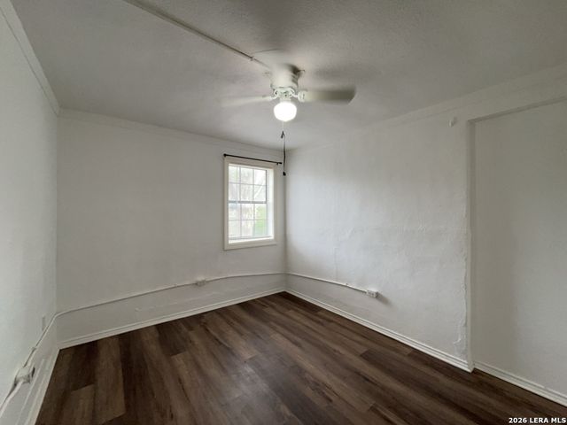 1142 W VILLARET BLVD, San Antonio, TX 78224