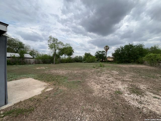 1142 W VILLARET BLVD, San Antonio, TX 78224