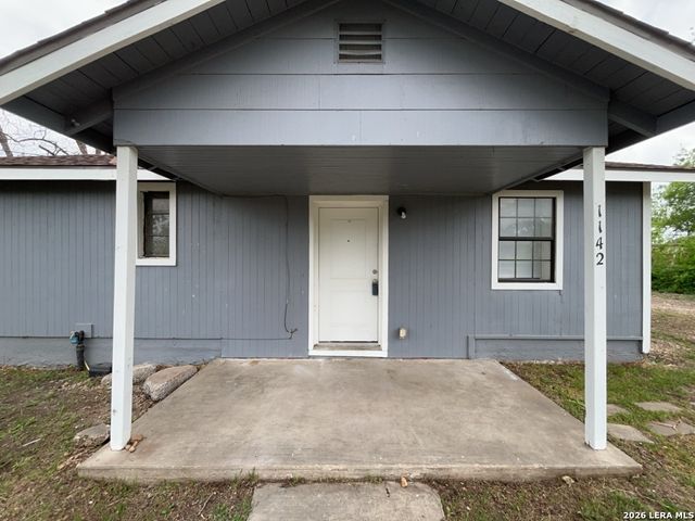 1142 W VILLARET BLVD, San Antonio, TX 78224