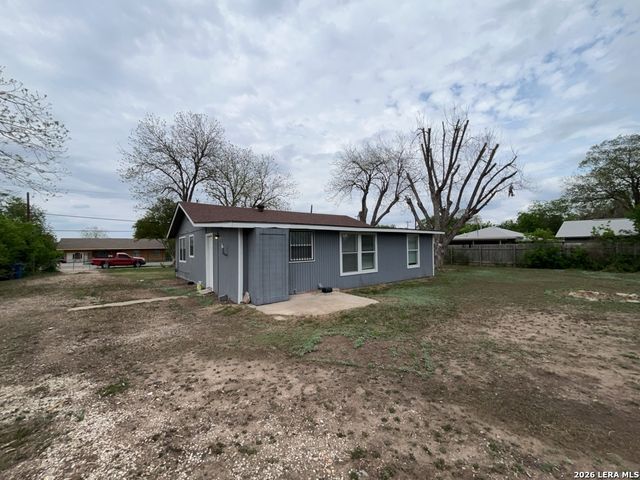1142 W VILLARET BLVD, San Antonio, TX 78224