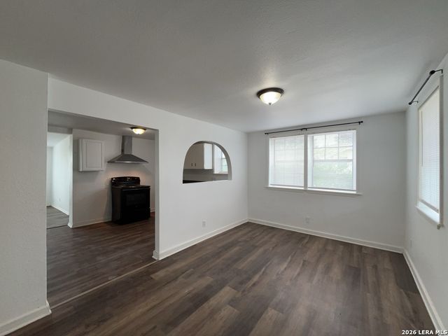 1142 W VILLARET BLVD, San Antonio, TX 78224