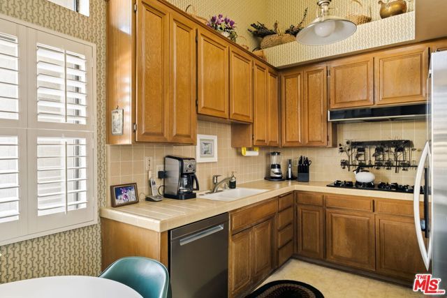 2663 Centinela Avenue 501, Santa Monica, CA 90405