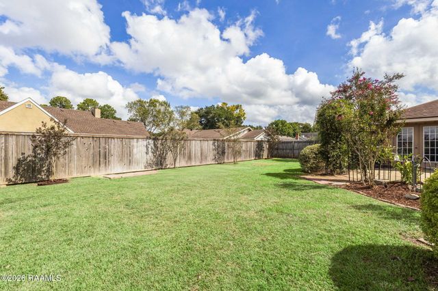 101 Pigeon Loop, Lafayette, LA 70508