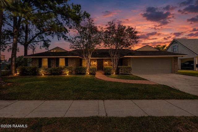 101 Pigeon Loop, Lafayette, LA 70508