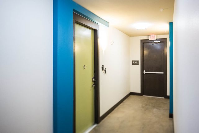 801 N Bishop Avenue 1-204, Dallas, TX 75208