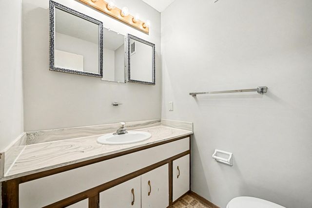 183 Little Canada Road E 302, Little Canada, MN 55117