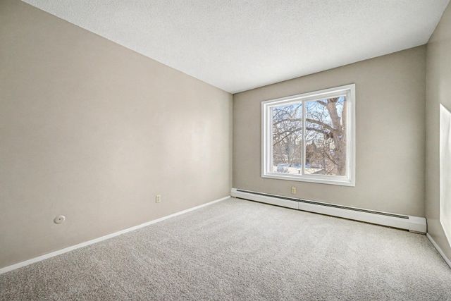 183 Little Canada Road E 302, Little Canada, MN 55117