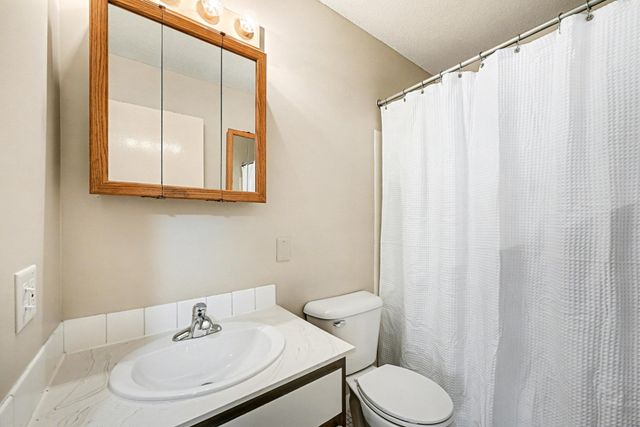 183 Little Canada Road E 302, Little Canada, MN 55117