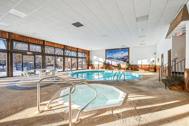 183 Little Canada Road E 302, Little Canada, MN 55117