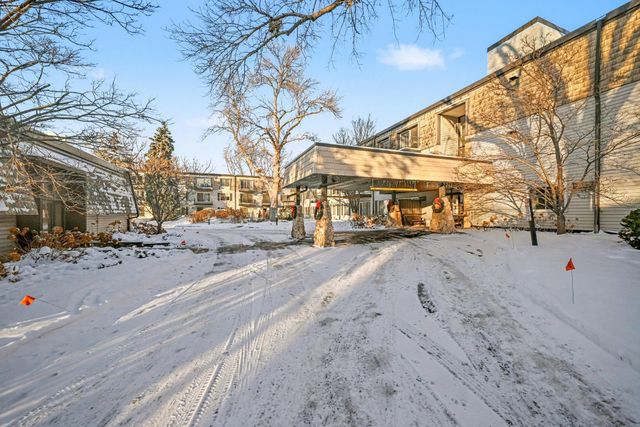 183 Little Canada Road E 302, Little Canada, MN 55117