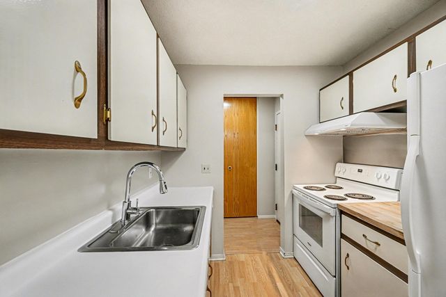 183 Little Canada Road E 302, Little Canada, MN 55117