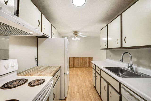 183 Little Canada Road E 302, Little Canada, MN 55117