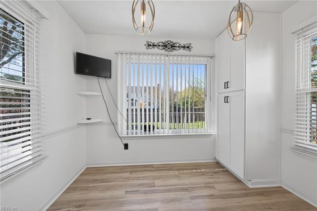 809 Kemp Meadow DR, Chesapeake, VA 23320