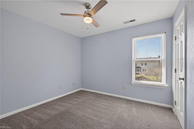 809 Kemp Meadow DR, Chesapeake, VA 23320