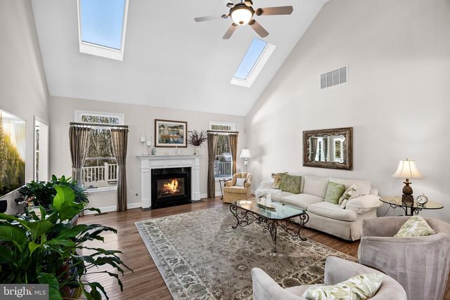 19 BIG LOOK TRL, Medford, NJ 08055