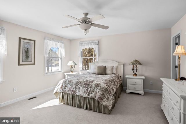 19 BIG LOOK TRL, Medford, NJ 08055