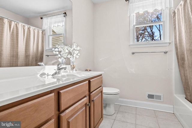 19 BIG LOOK TRL, Medford, NJ 08055