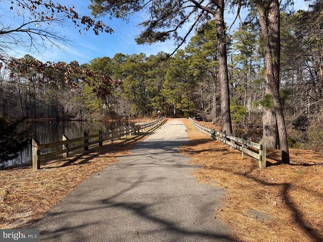 19 BIG LOOK TRL, Medford, NJ 08055