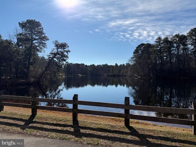 19 BIG LOOK TRL, Medford, NJ 08055