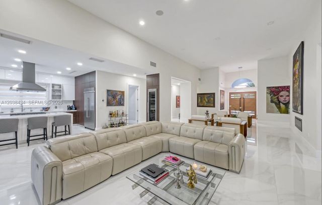 11390 SW 30th Street, Miami, FL 33165