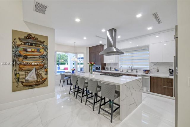 11390 SW 30th Street, Miami, FL 33165