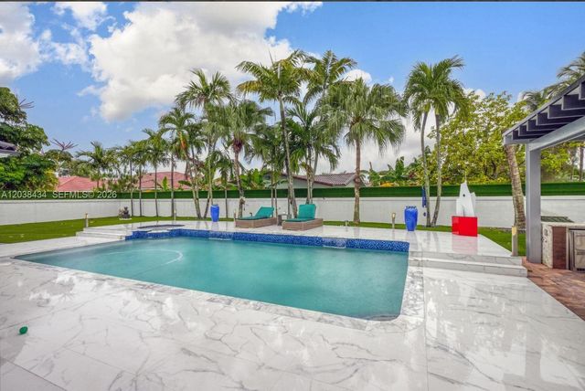 11390 SW 30th Street, Miami, FL 33165