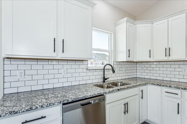 2135 E Cedar Tree St, Park City, KS 67219