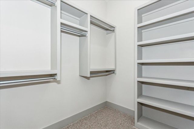 2135 E Cedar Tree St, Park City, KS 67219