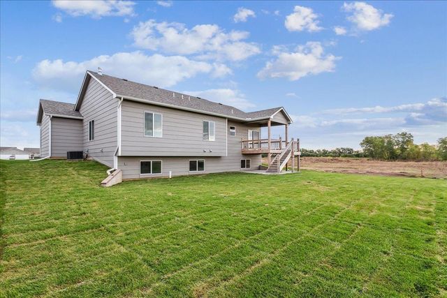 2135 E Cedar Tree St, Park City, KS 67219
