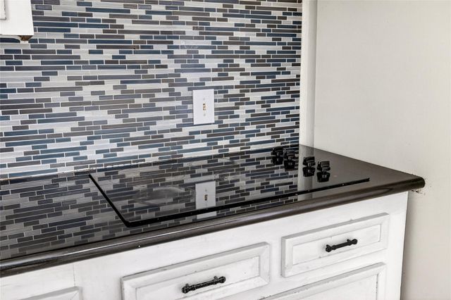 3031 Shawnee Drive, Sugar Land, TX 77479