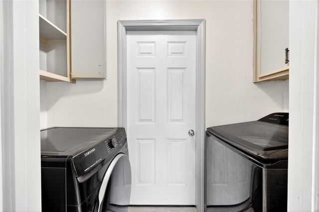 3031 Shawnee Drive, Sugar Land, TX 77479