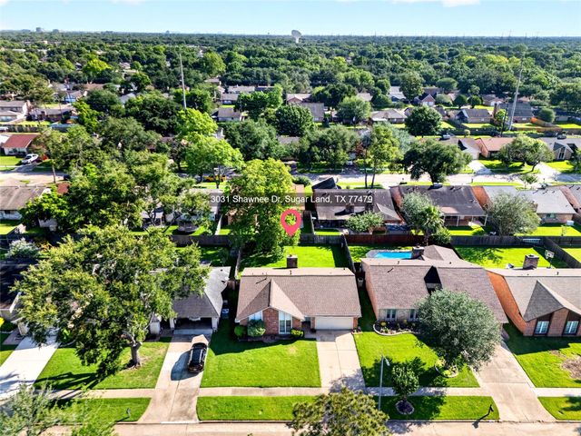 3031 Shawnee Drive, Sugar Land, TX 77479