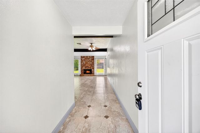 3031 Shawnee Drive, Sugar Land, TX 77479