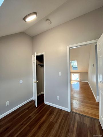 56 Tilden Lane 2nd Floor Front, Greenlawn, NY 11740