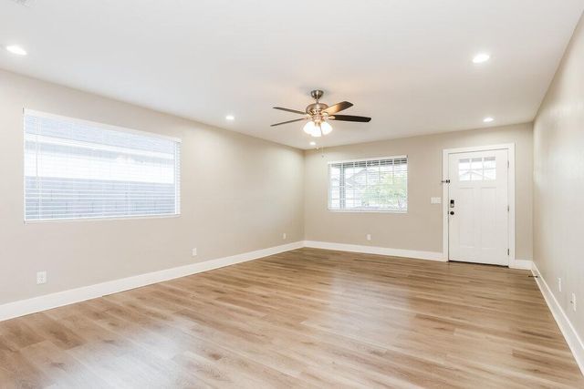 2321 W Mobile Lane, Phoenix, AZ 85041
