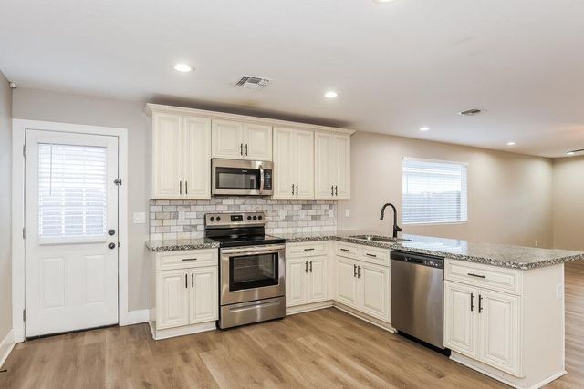 2321 W Mobile Lane, Phoenix, AZ 85041