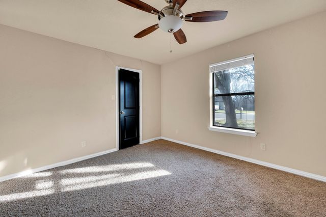 3120 Lafayette Street, Corsicana, TX 75110