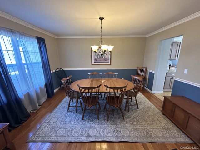 2 Daylilly Court, Middle Island, NY 11953